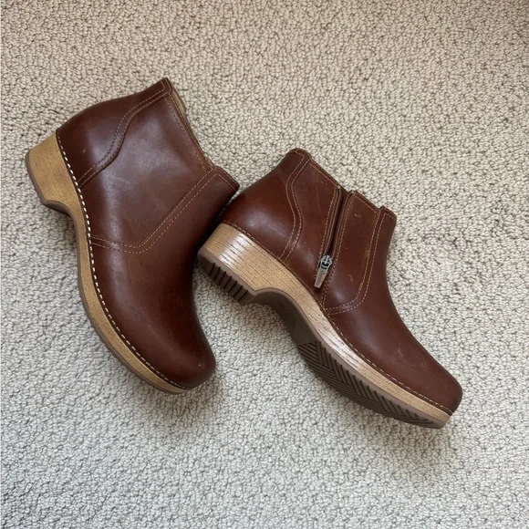 Dansko Barbara Ankle Boot - Picture 1 of 12